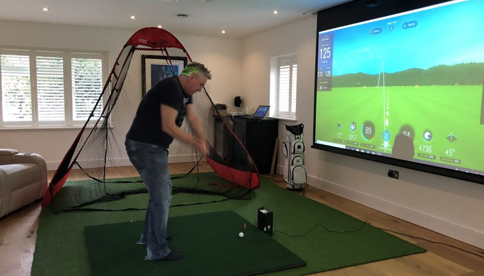 Phần mềm đánh golf trong nhà giá rẻ - Skytrak