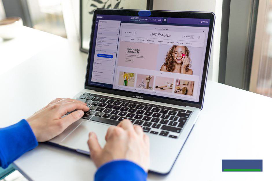 Khoảng trống dữ liệu giữa website và đội sale